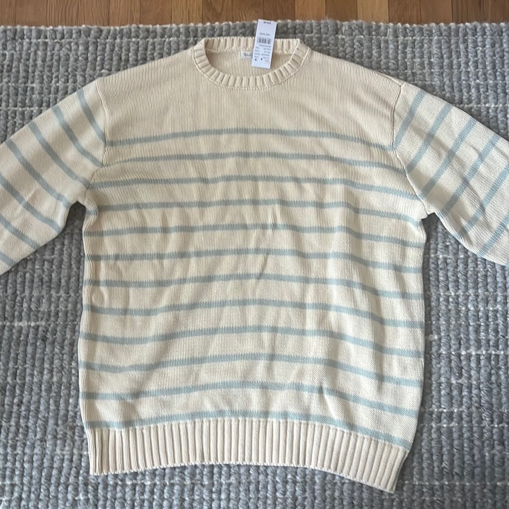 New with tag Brandy Melville sweater